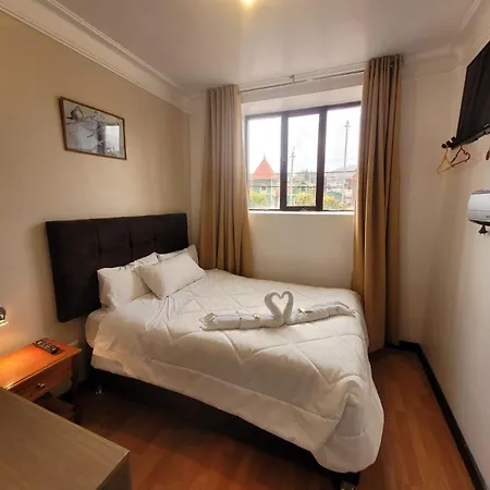 Hotel Huaynapata Pardo