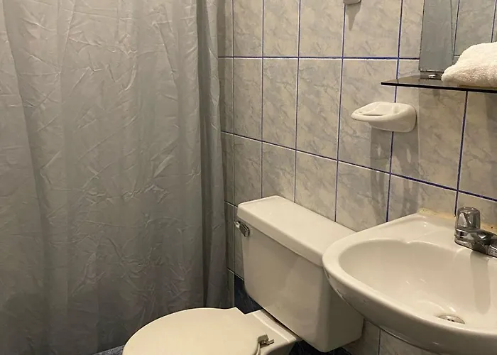 Hotel Huaynapata Pardo 3*
