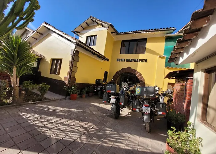 Huaynapata Pardo Hotel 3*